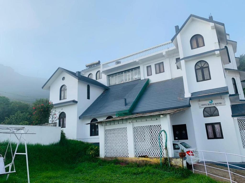Bob Leisure'S Bed & Breakfast Ooty Exterior photo